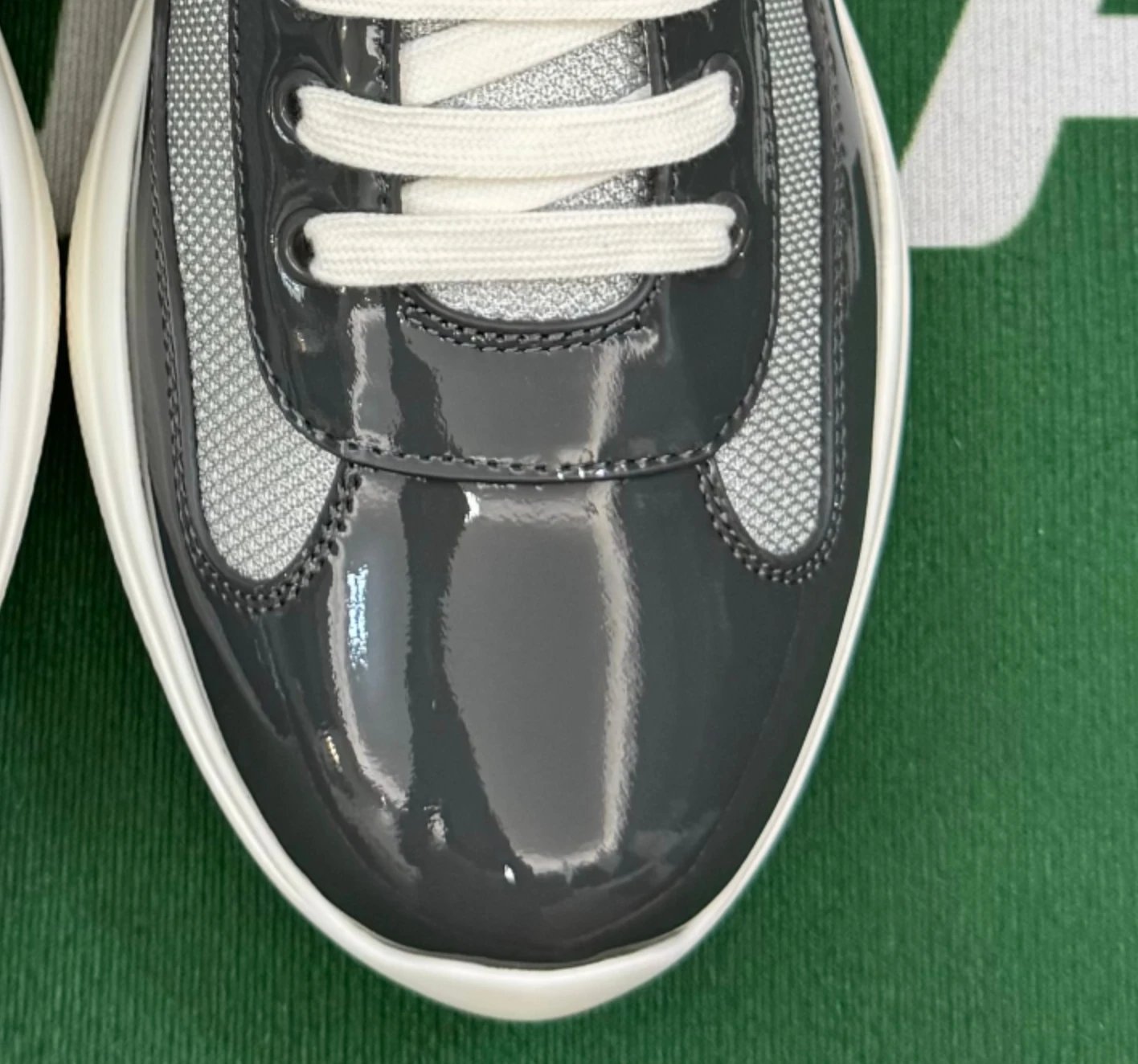 New Sport Shoes · 4