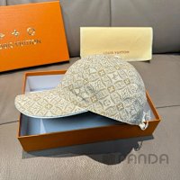 Lv Baseball cap — seller photo 3