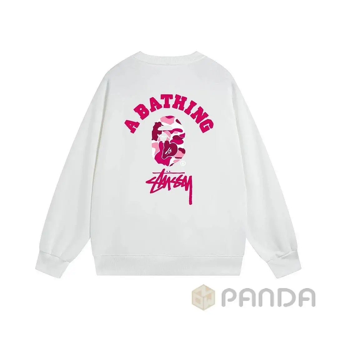High-Quality Collab Classic Print Crewneck Sweatshirt