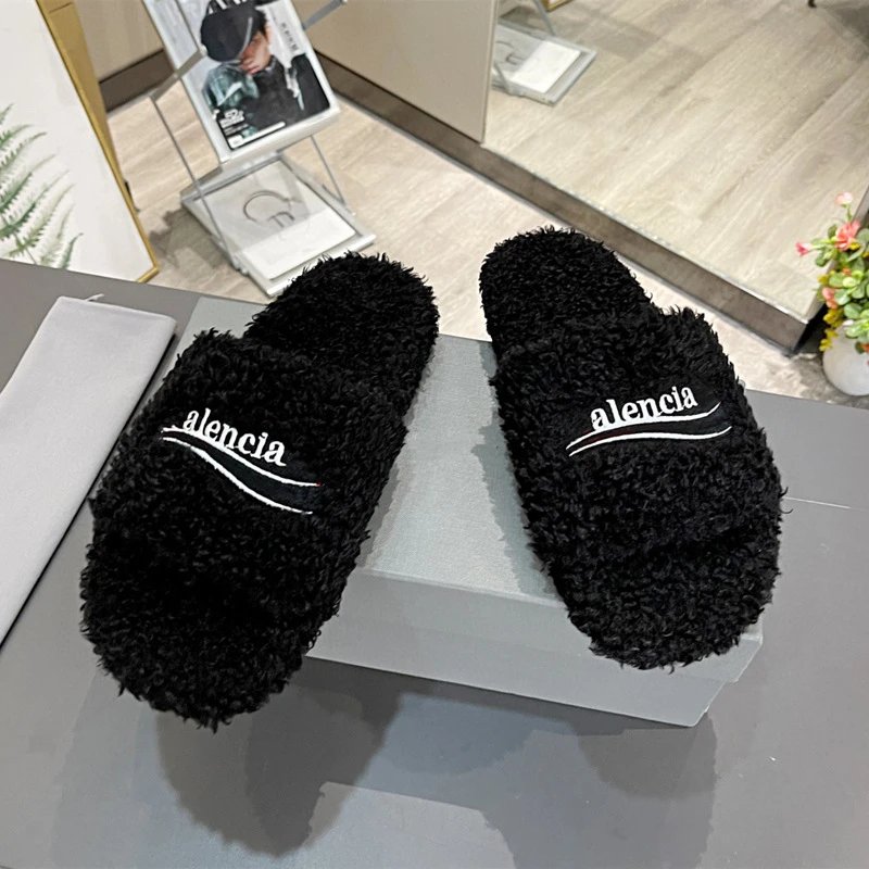 Paris Furry Slippers Women's Casual Outer Wear Autumn and Winter New Style B Home Embroidered Letters Fly One-Word Couple Fur Slippers