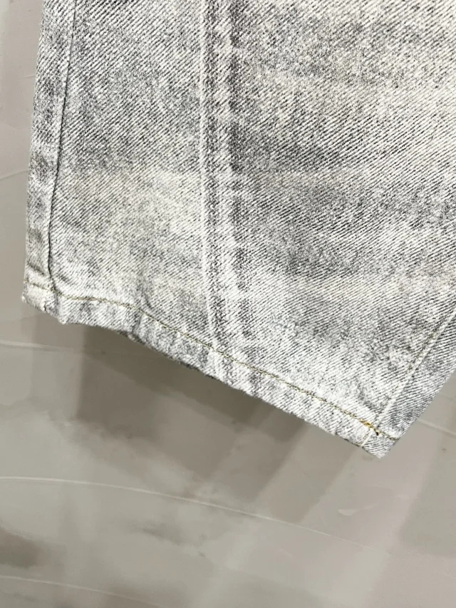 Acne Studios Jeans Graffiti-Print Loose-Fit product detail image 7