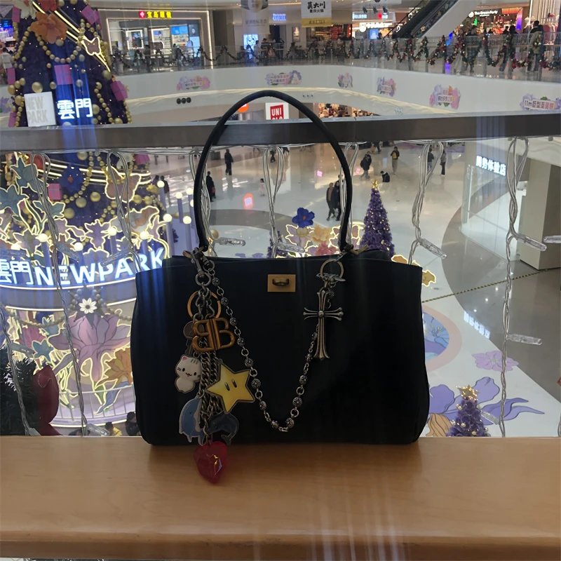 Suitable Parisian Bags, Rodeo Bag 7
