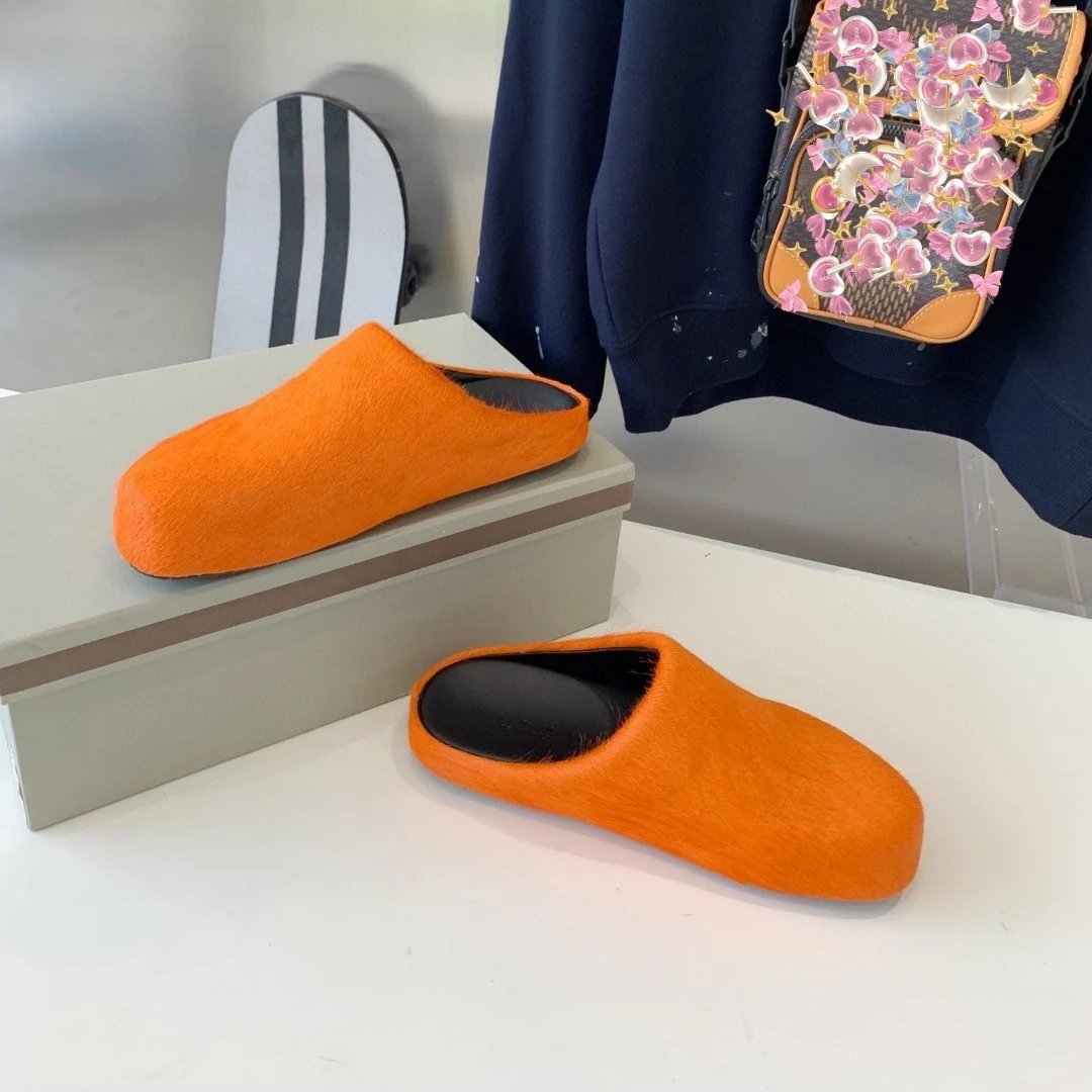 Marni Slides · 6