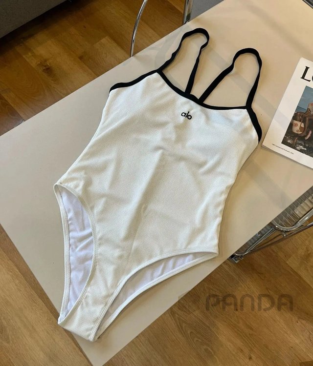 Alo Bikini Suit: seller detail photo 12