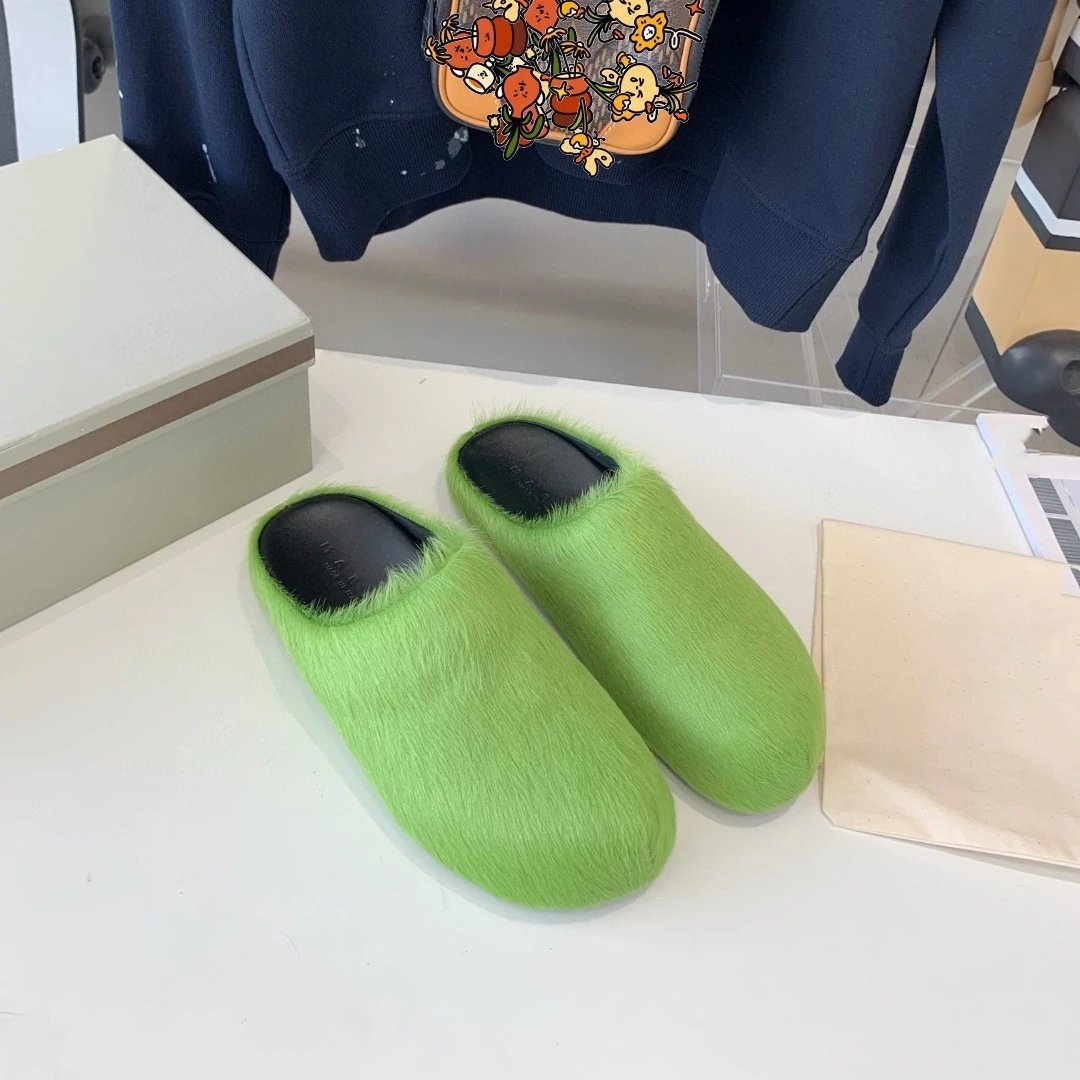 Marni Slides · 3