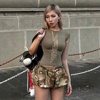 Tight round neck in English T-Shirt — seller photo 4