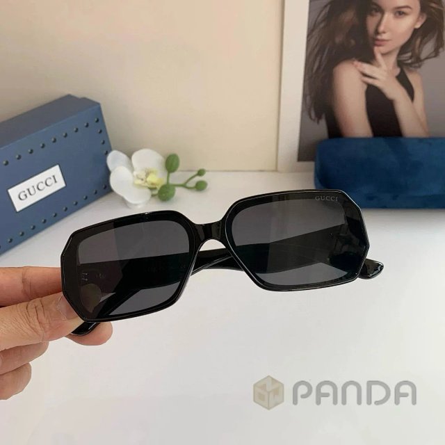 Gucci Sunglasses: seller detail photo 14