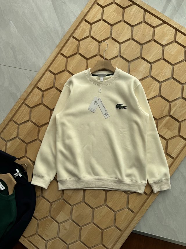 Lacoste hoodie,Sweater, short-sleeved,shorts: seller detail photo 4
