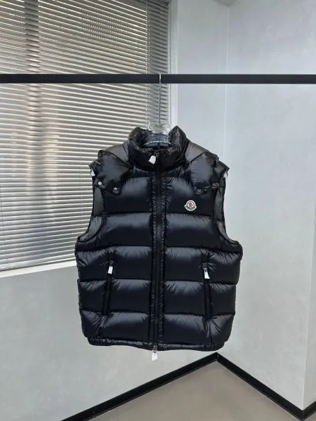 Moncler Maya Vest Black Down Vest Outerwear.vest - 1