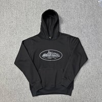 910 black print black