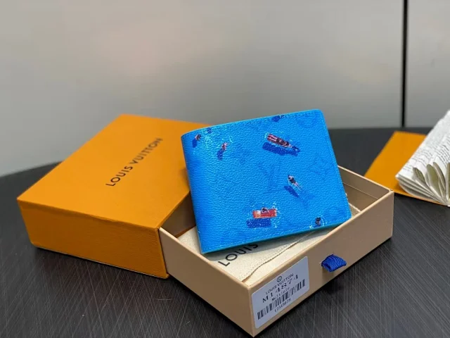 Louis Vuitton Wallets & Card Holders Printed Holder product detail image 6