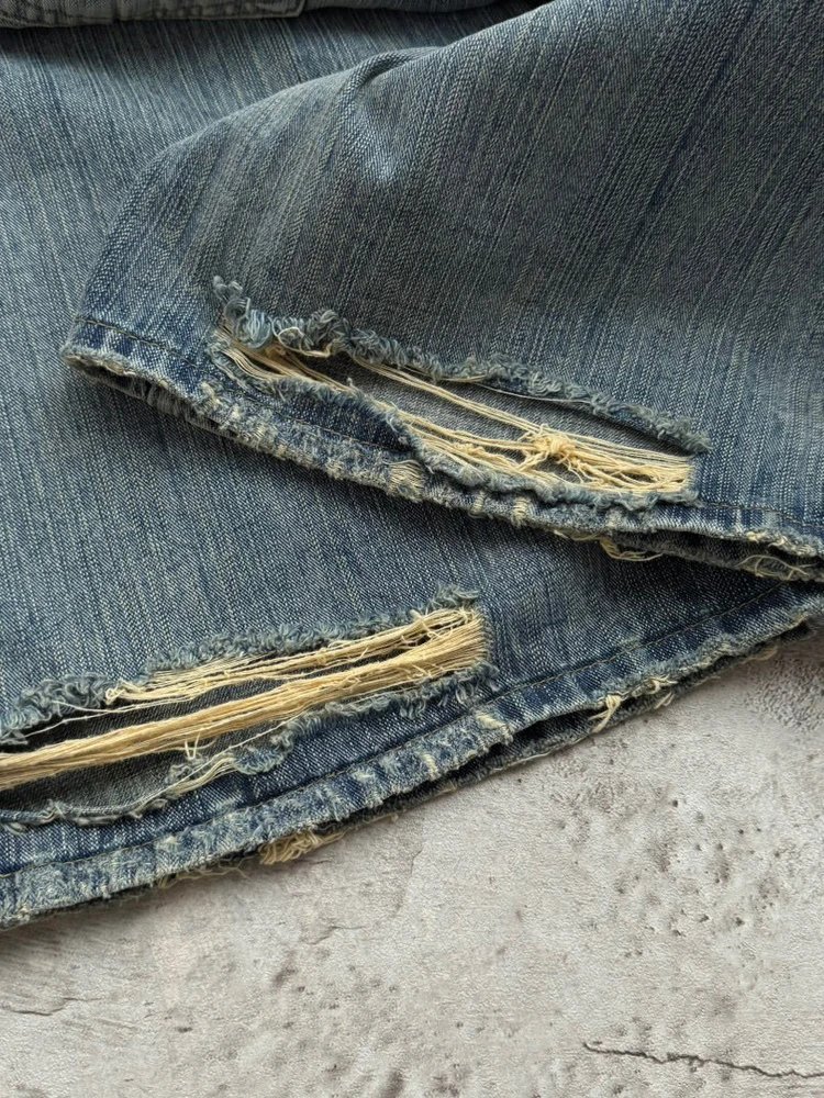 Washed Jeans · 5