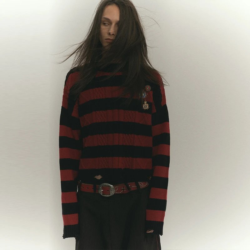 4Tra Grunge Red And Black Striped Medal Sweater Loose · 4