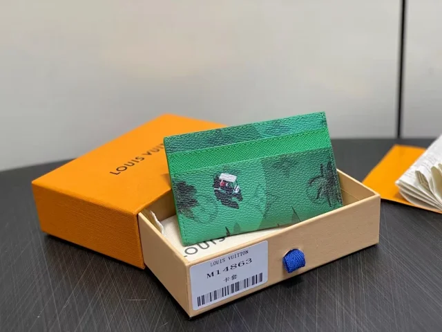 Louis Vuitton Wallets & Card Holders Printed Holder product detail image 4