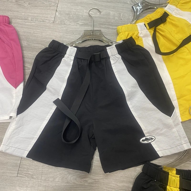 Off-White Diagonal Stripe Yellow Shorts - 14