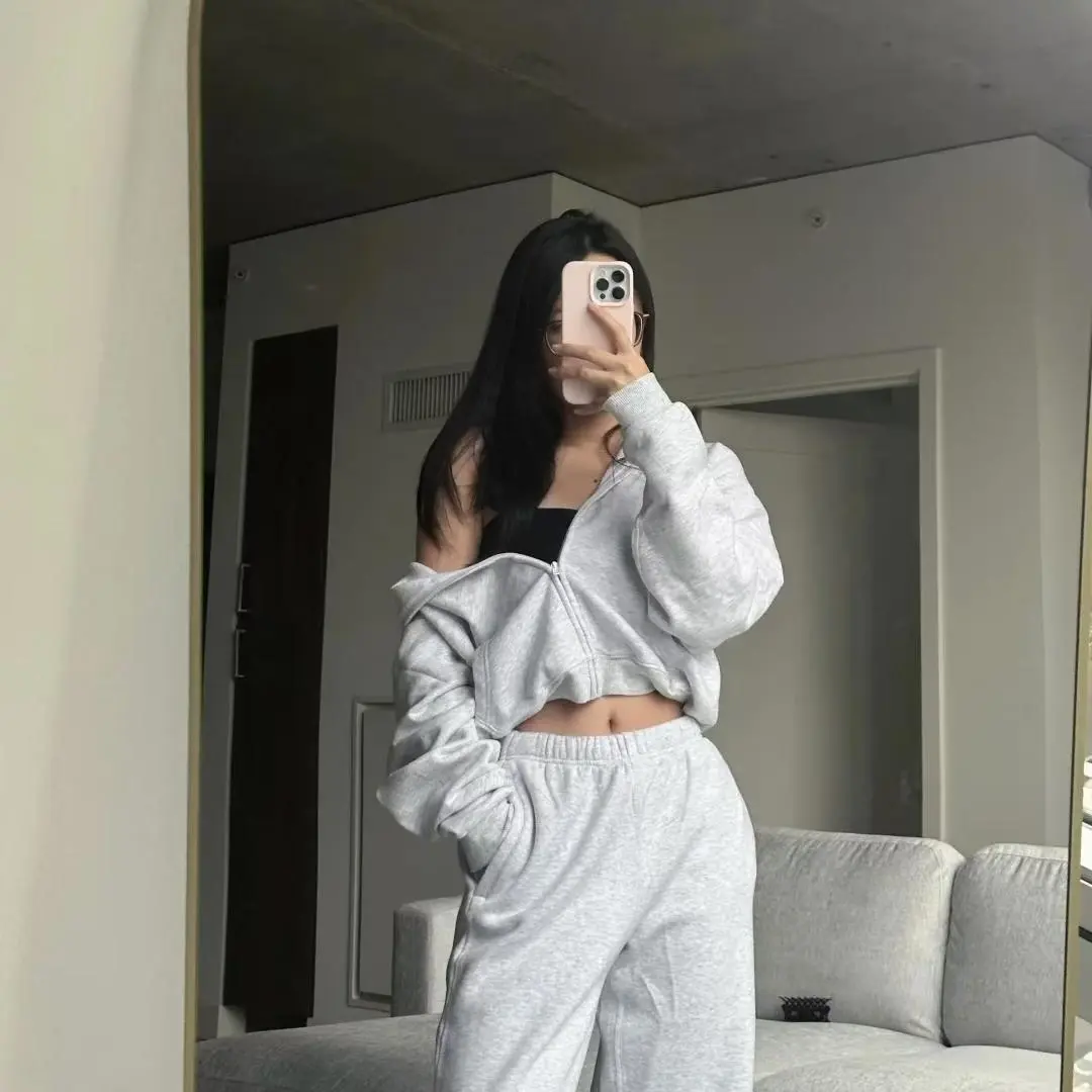Skims Sudadera y Pantalones de Chándal
