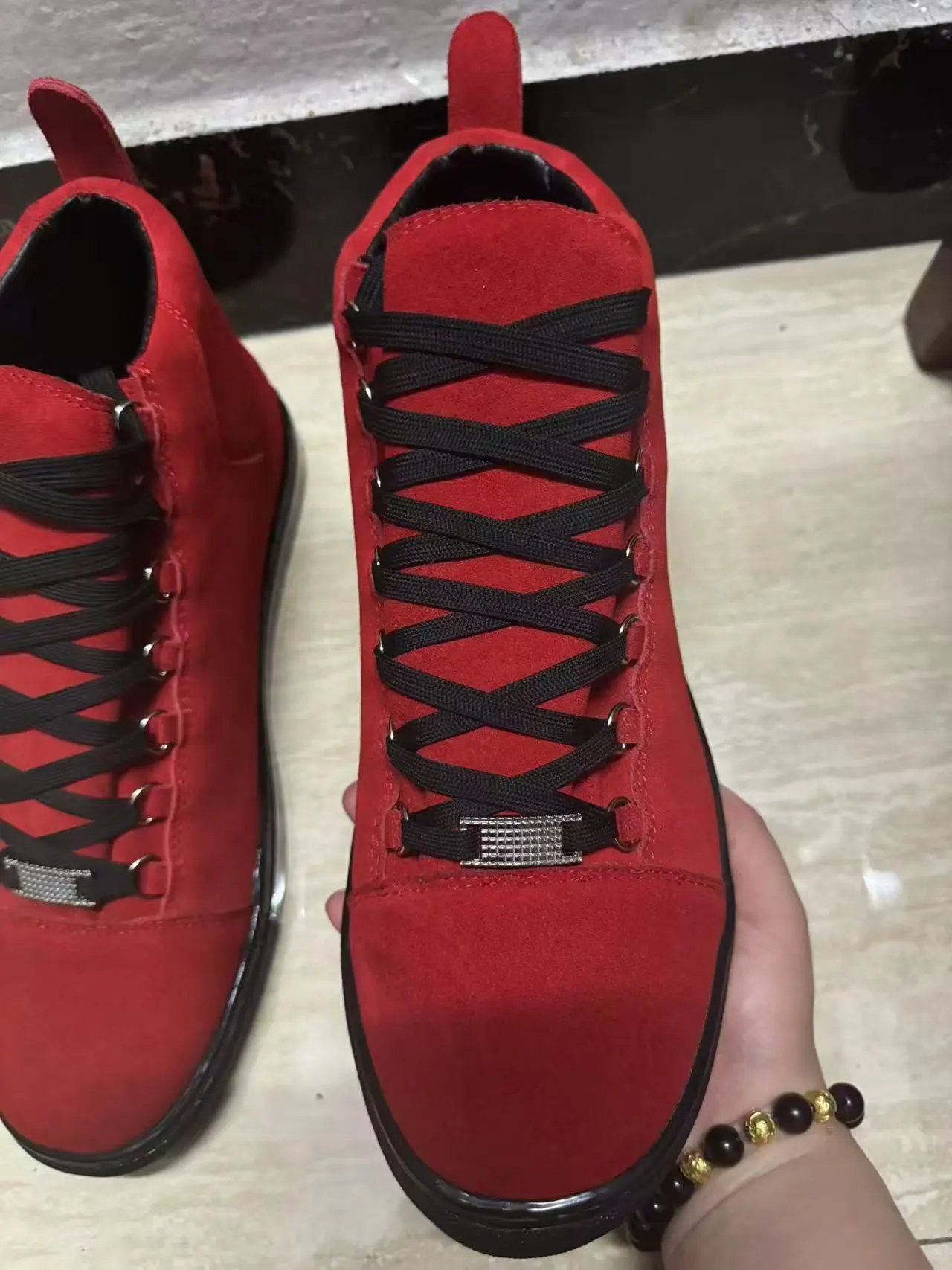 Balenciaga Seude Arenas