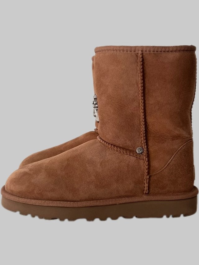 Chrome hearts uggs: seller detail photo 2