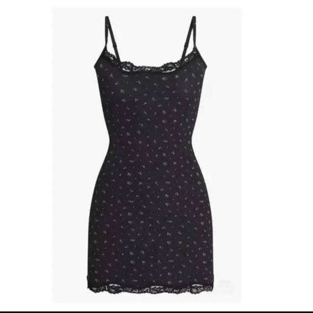 Skims Dress: seller detail photo 1