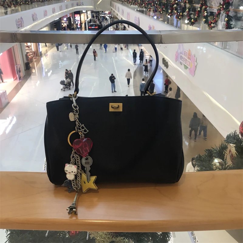 Suitable Parisian Bags, Rodeo Bag 10