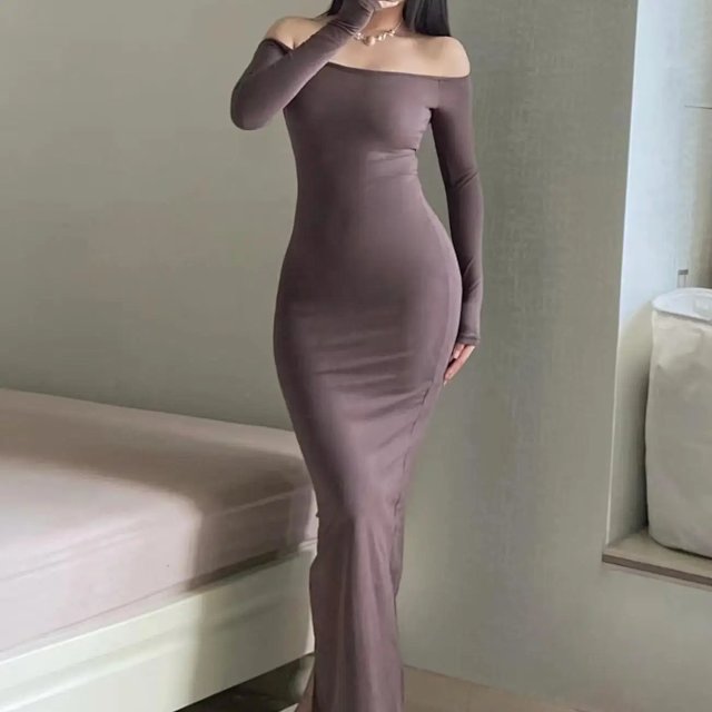 Skims Dress: seller detail photo 1