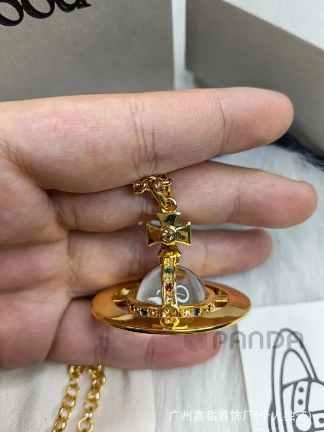 Vivienne Westwood Necklace: seller detail photo 14