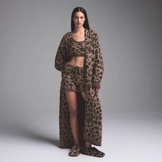 Skims Leopard Shorts: seller detail photo 4