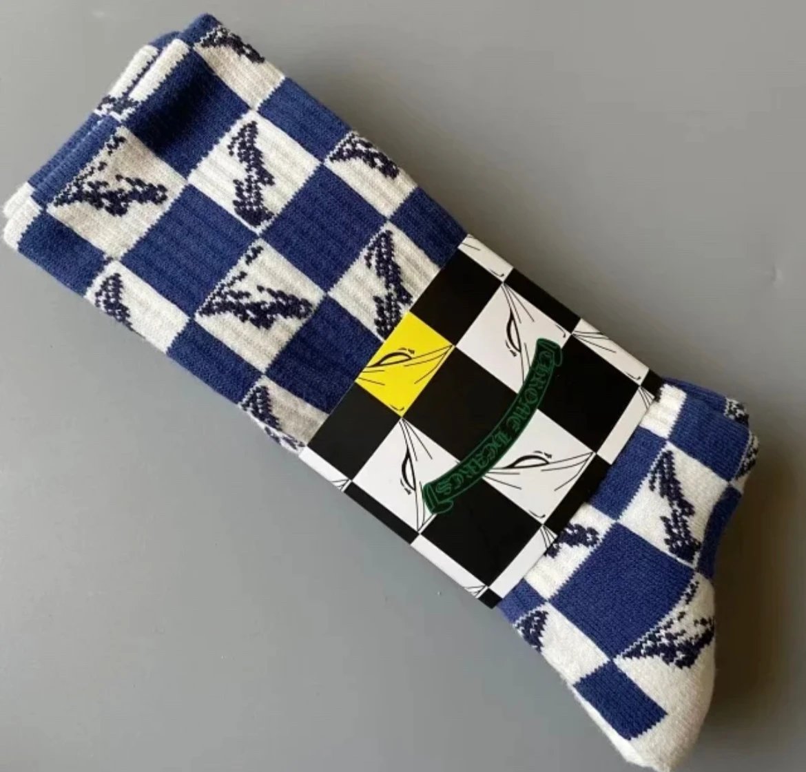 Design Lip Print Crew Socks White with Red Black Lips - 14