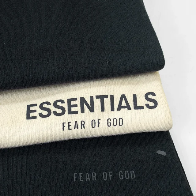 Fear of God Essentials Shorts Fleece Drawstring product detail image 12