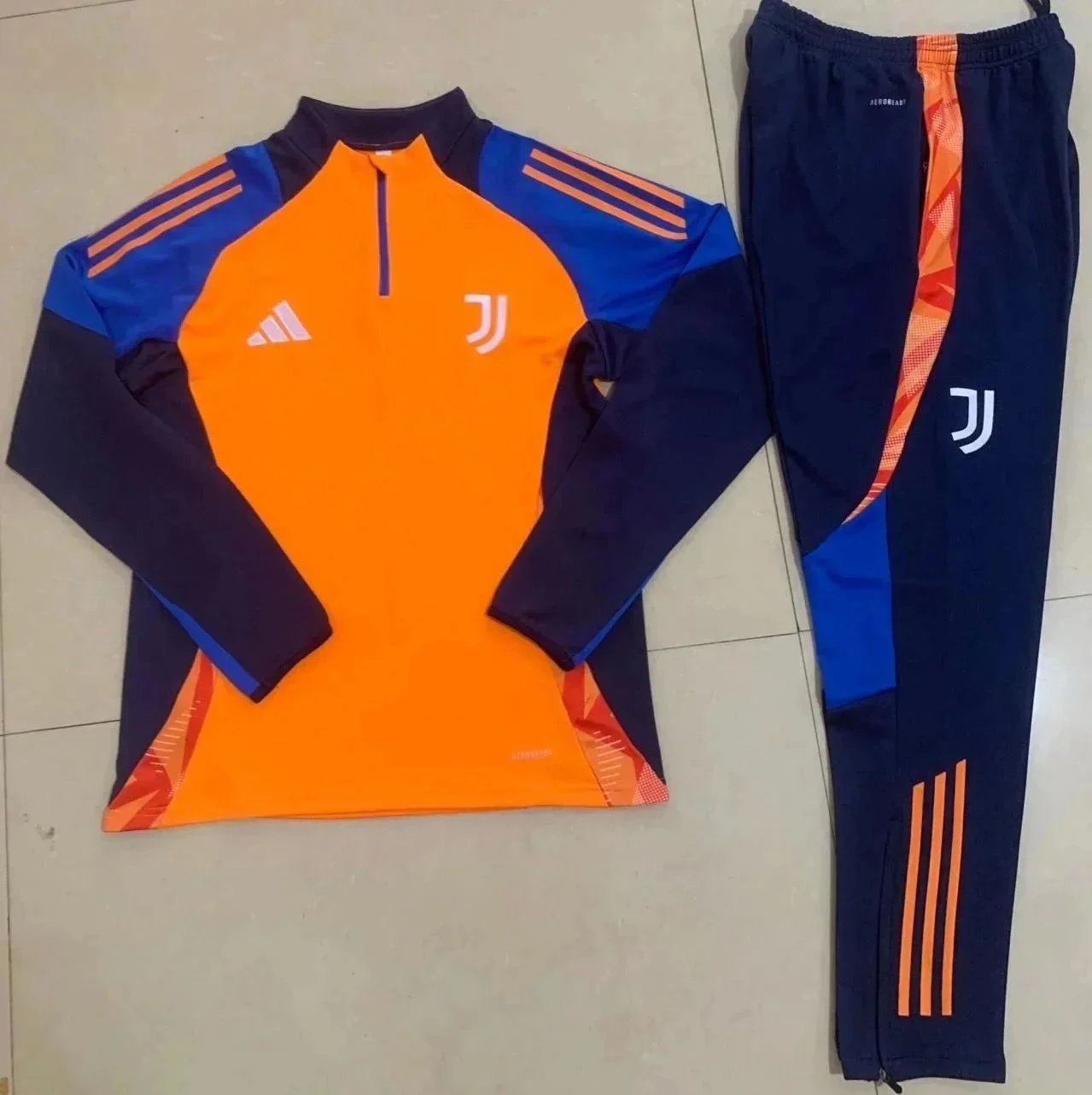 Half Zip Tracksuit photo 8
