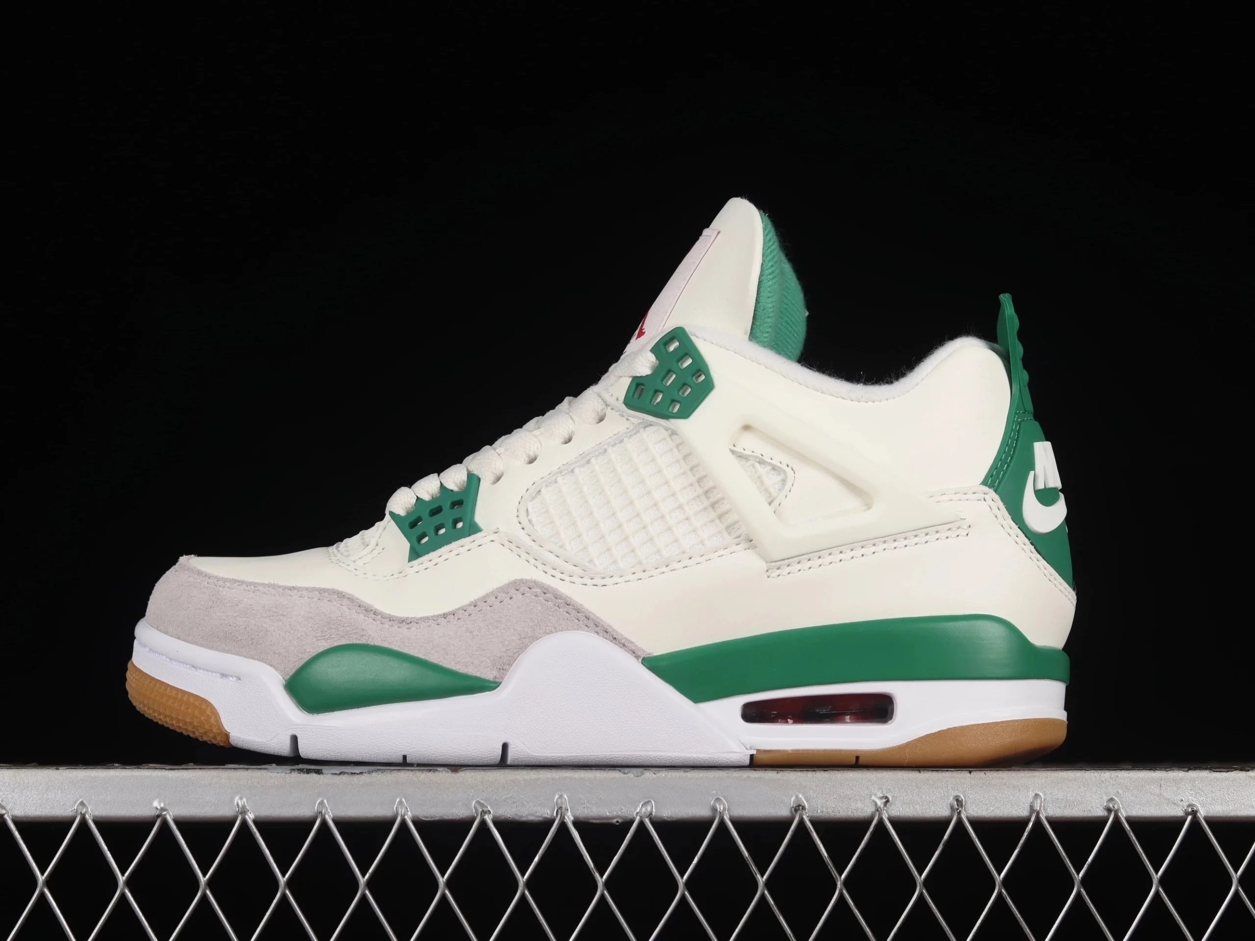 DR5415-103 Pine Green