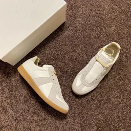 thumbnail for Margila Gats Shoes Remarks