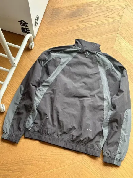 NOOTA Windbreaker Jacket in Purple and Gray - 11