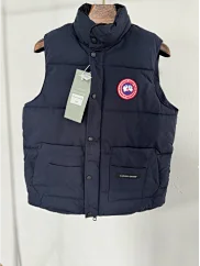 Canada Goose Down Jackets Fur-Trim Hooded Jacket product detail image 9