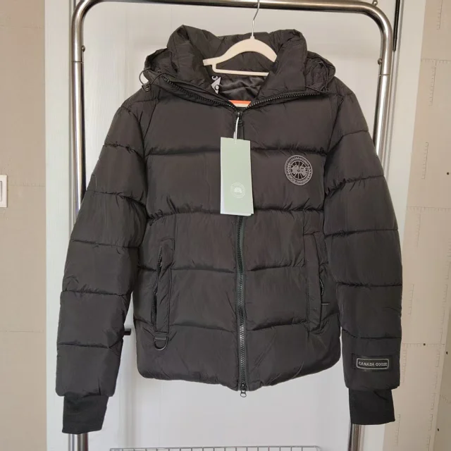 Canada Goose Down Jackets Fur-Trim Hooded Jacket product detail image 2
