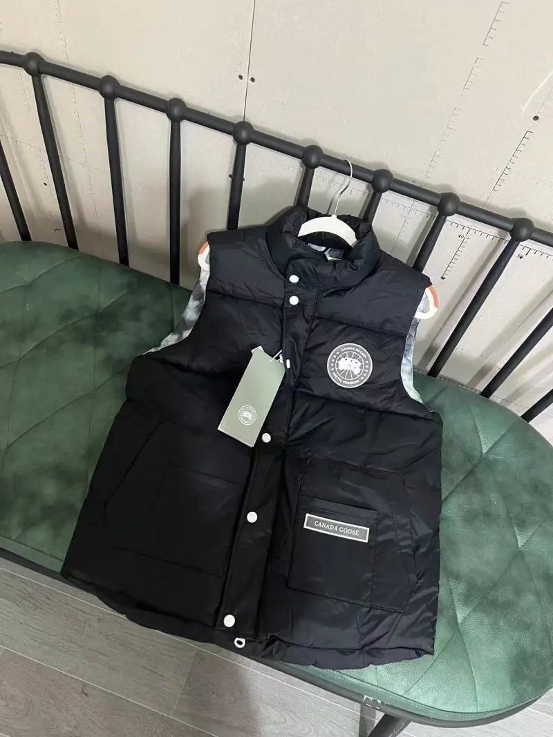 Canada Goose Down Jackets Fur-Trim Hooded Jacket — 29