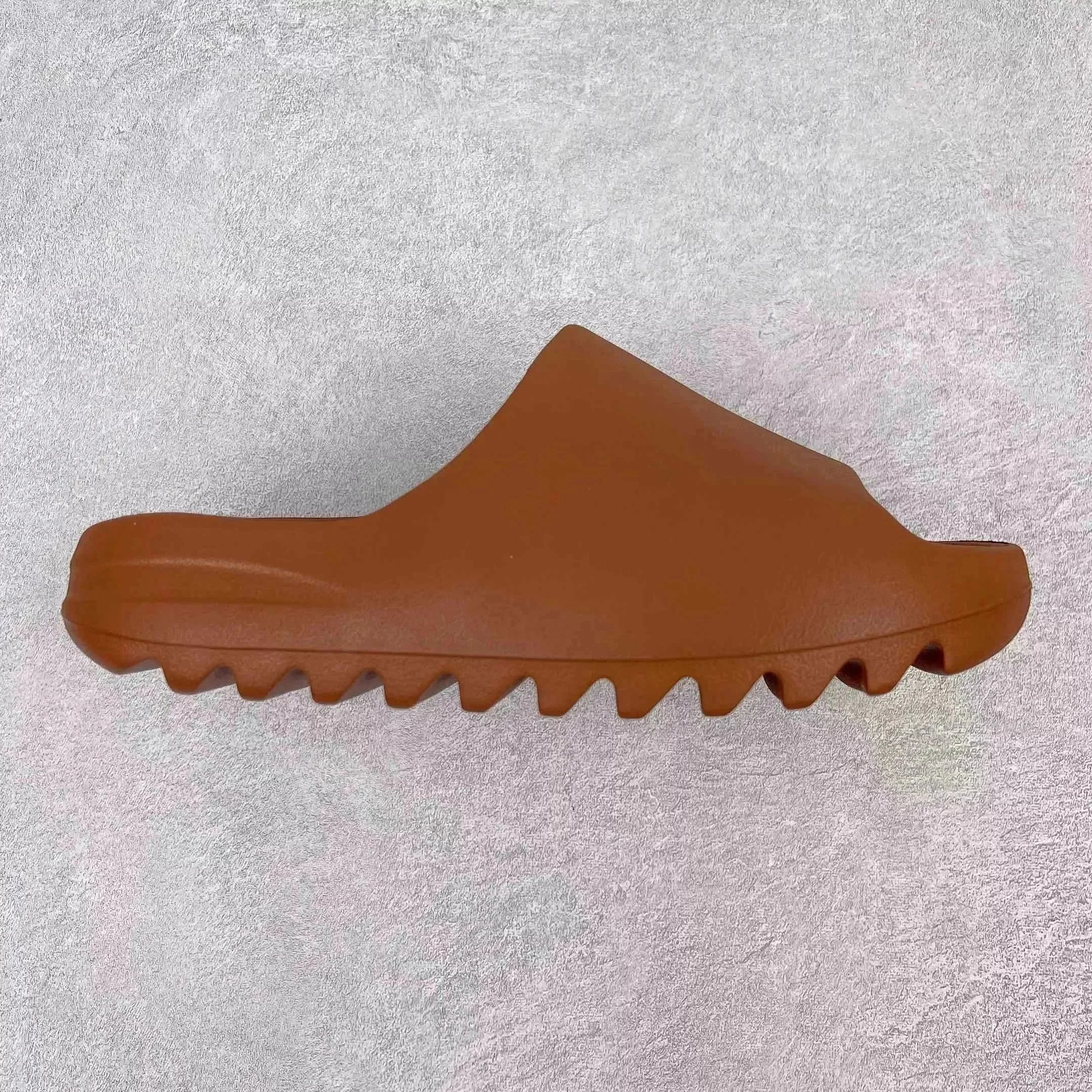 Coconut Slippers Brown FZ5896 - Brushed Surface