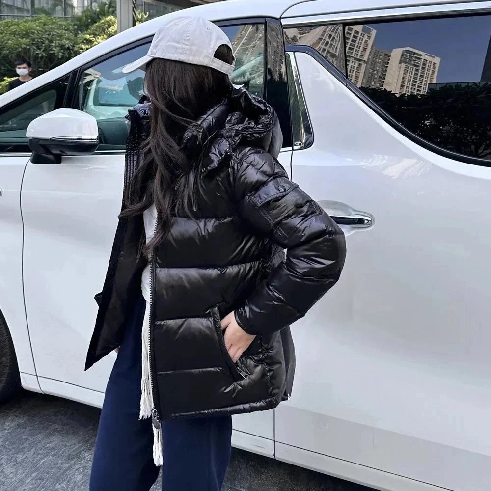 M Family = Hooded Thickened Maya Down Jacket