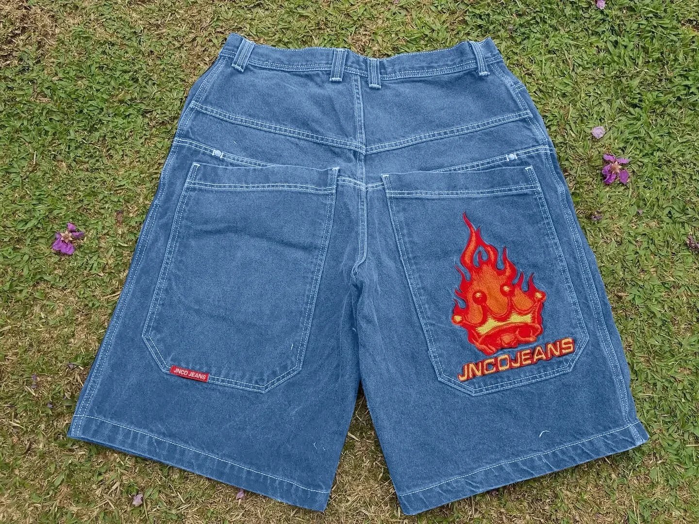 JNCO Shorts Wide-Leg Denim with Embroidered Back-Pocket Graphic — D14 blue