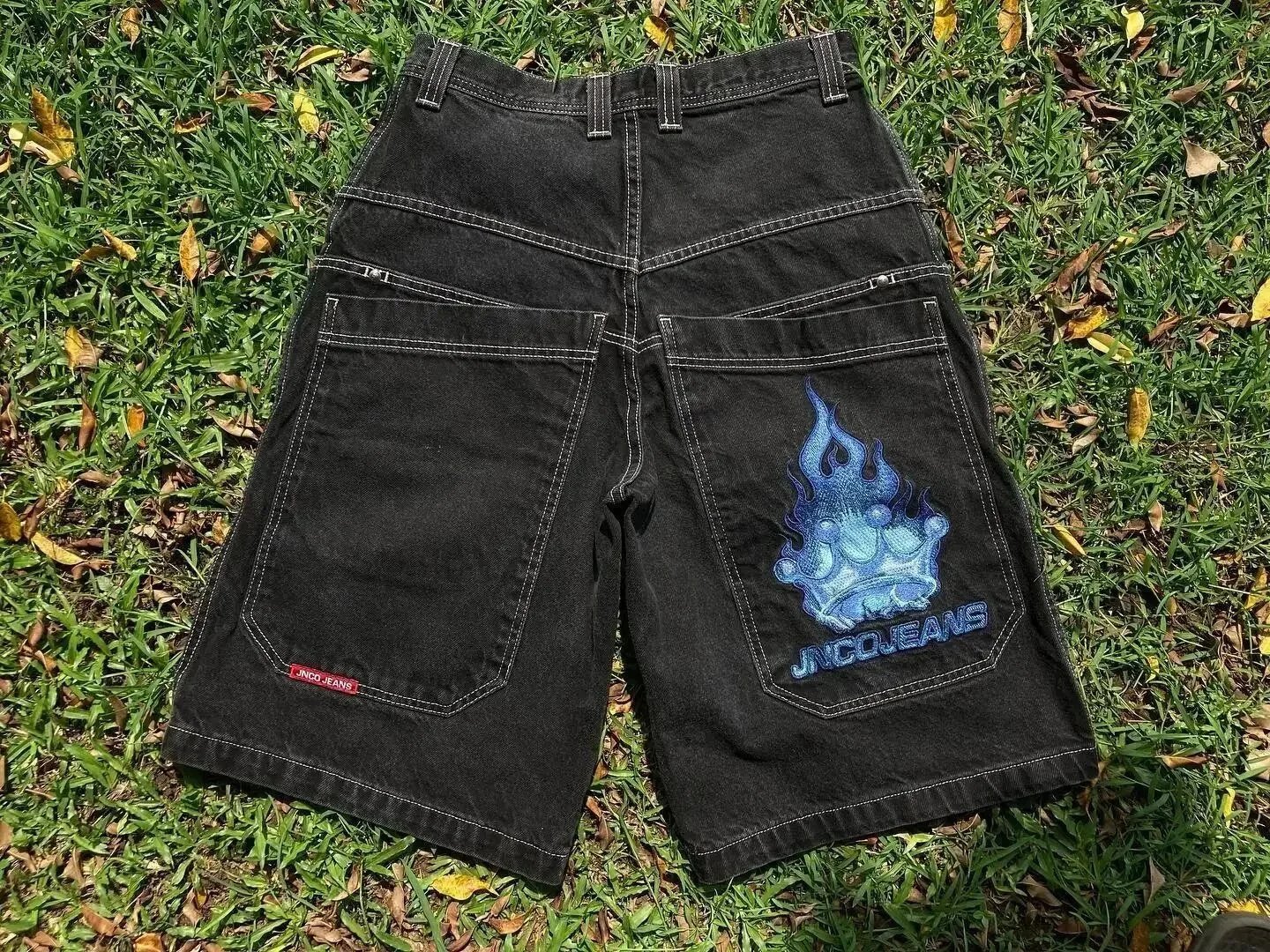 JNCO Shorts Wide-Leg Denim with Embroidered Back-Pocket Graphic — D16 Black and Gray