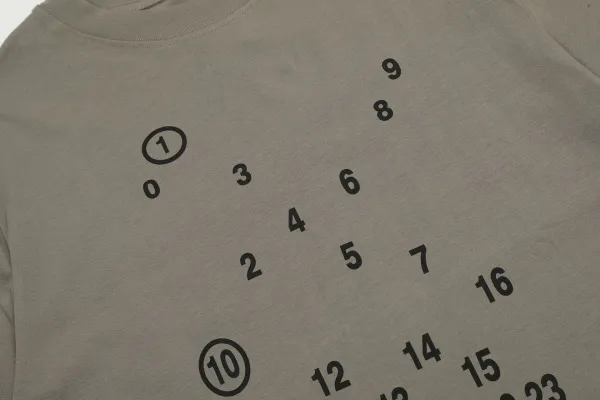 Maison Margiela Tabi Print Black T-Shirt - 16