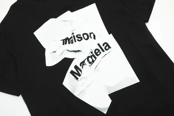 Maison Margiela Tabi Print Black T-Shirt - 32