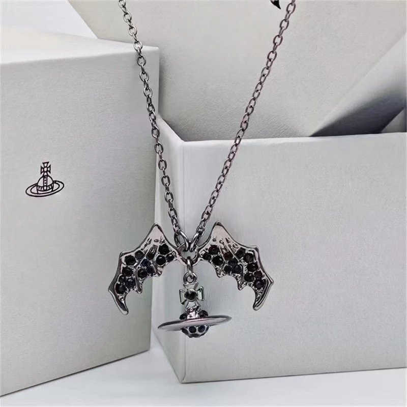 Vivienne Westwood Bat Necklace | 1 colorways
