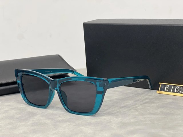 Sunglasses: seller detail photo 4