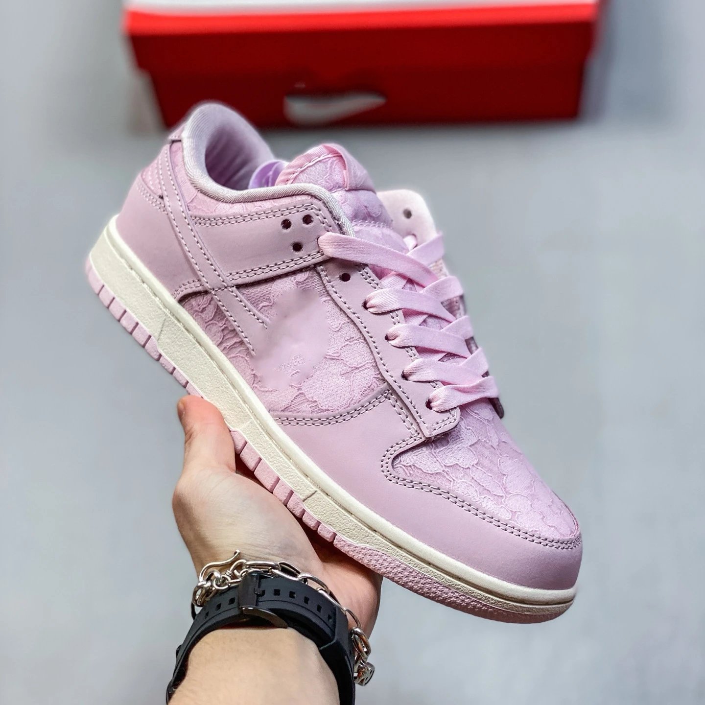 Nardwuar x Nike SB Dunk