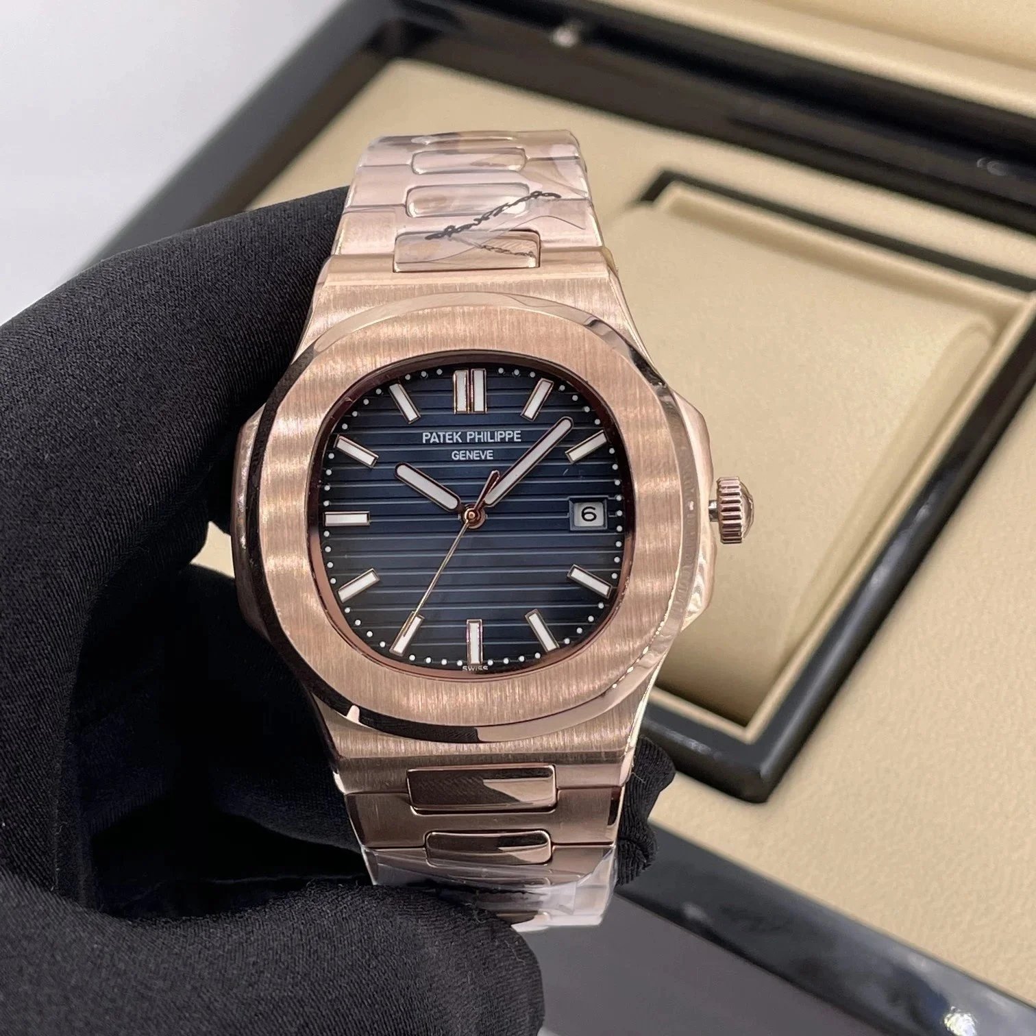 玫瑰金壳·蓝盘钢带