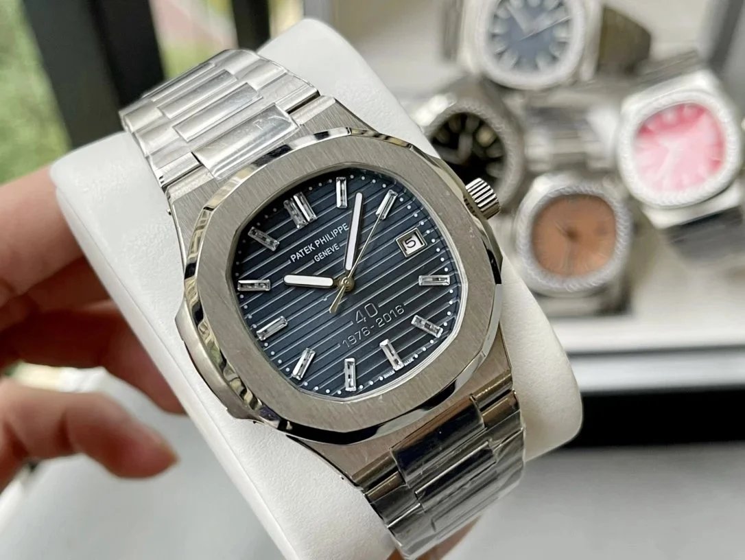 银壳·方钻蓝盘钢带