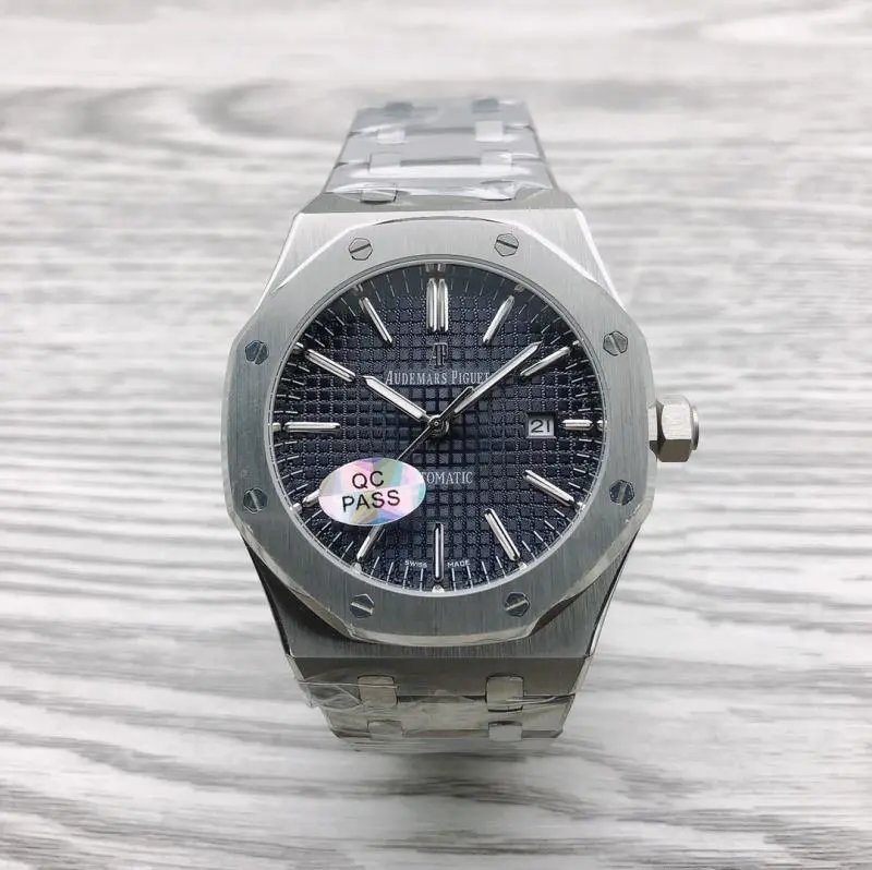 银壳·蓝盘钢带