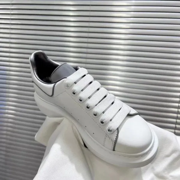 Alexander McQueen Oversized Sole White Sneakers Chunky Sneakers - 1