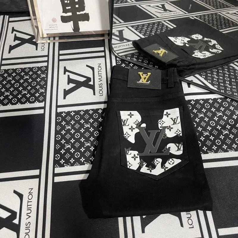 Louis Vuitton Jeans Monogram print image 13